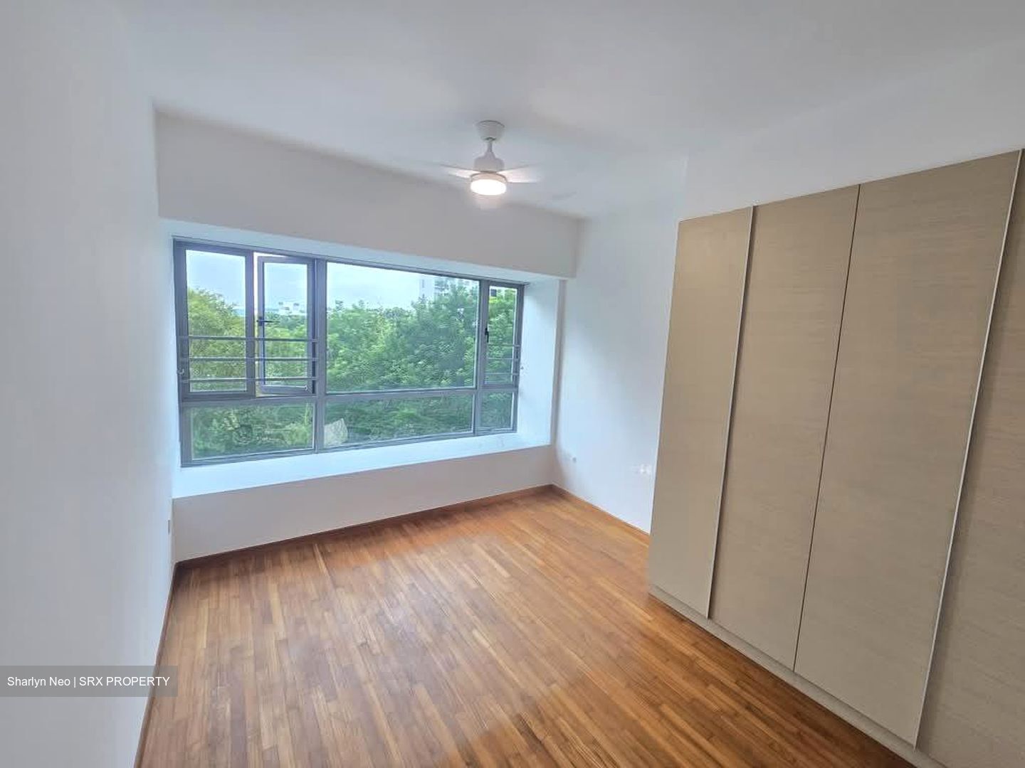 Waterfront Waves (D16), Condominium #591385491
